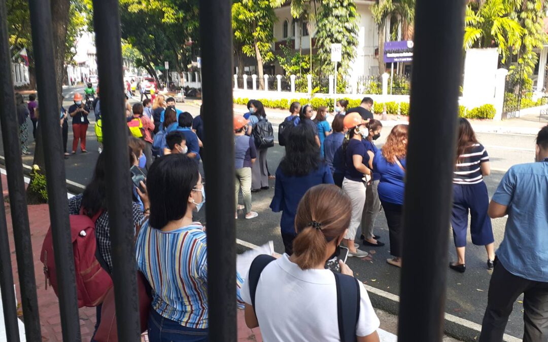 Gov’t employees evacuate as quake hits parts of PH
