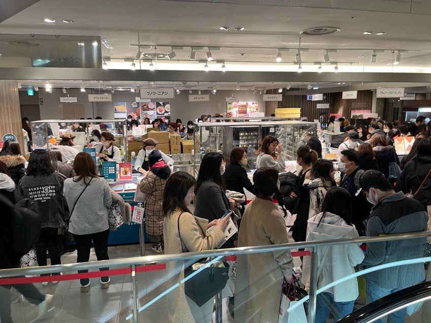 More Japanese women buying Valentine’s Day chocolates for themselves
